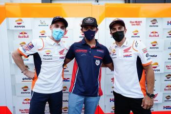 Dua Pebalap MotoGP Beri Semangat Mario Aji